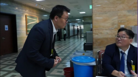 [민주당 법무부는 엄희준 검사를 대기발령하고 감찰에 착수하라]기사 의 대표 이미지
